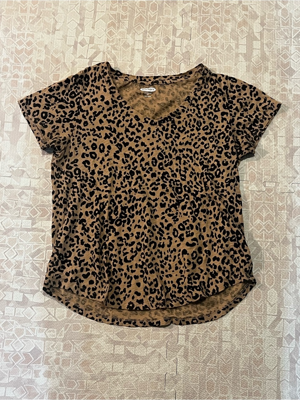 Old Navy Leopard Print V-Neck Top - Tan and Black